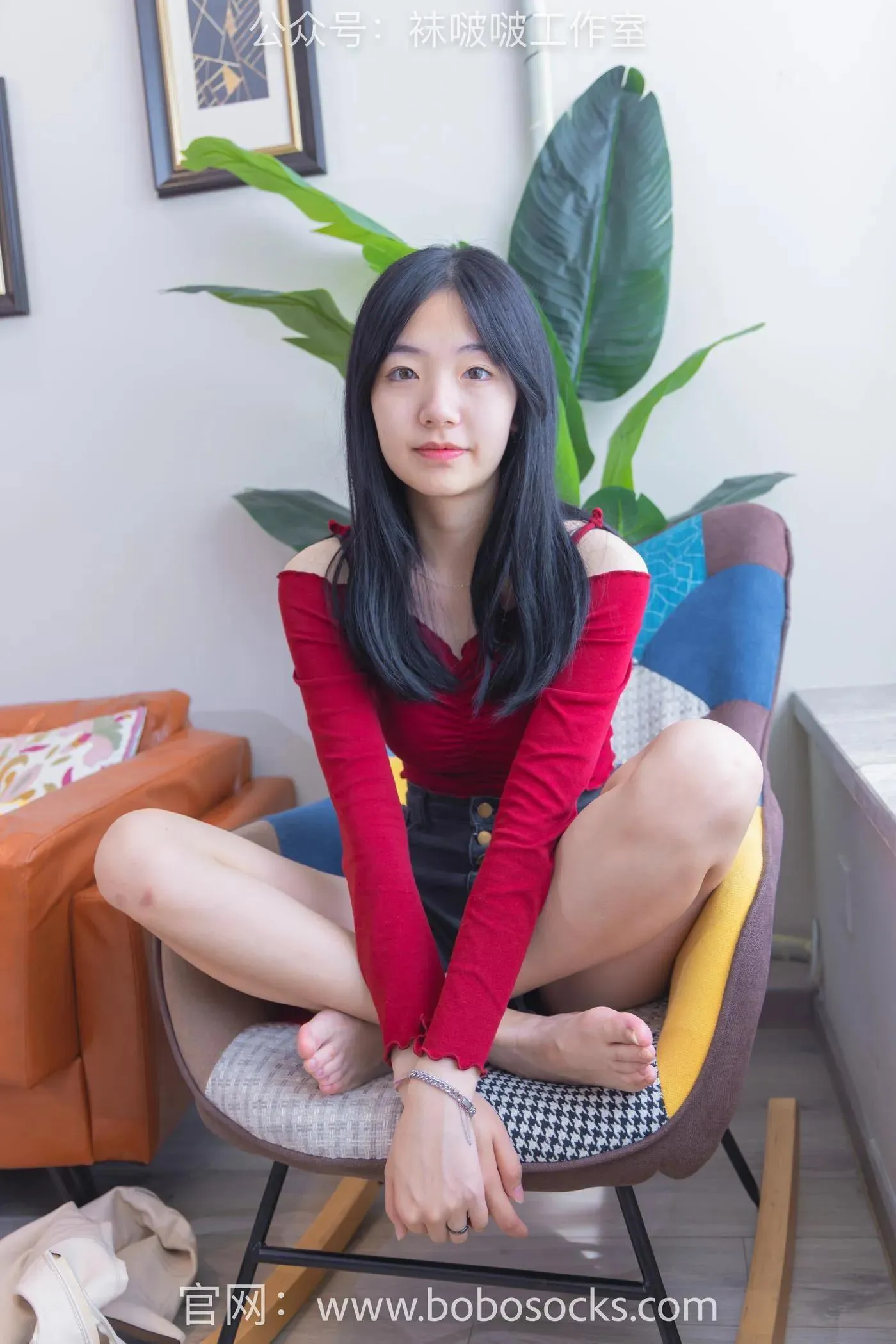 [BoBoSocks袜啵啵]NO.120 小甜豆-高跟长靴、白棉袜、裸足 [170P]插图2